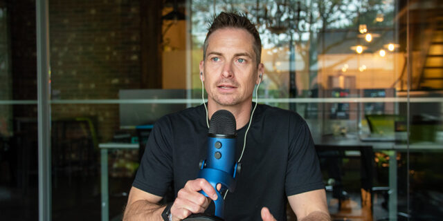 CN_GregFinn_Candid_900x450